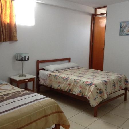 Hostal La Estancia Ica Ngoại thất bức ảnh
